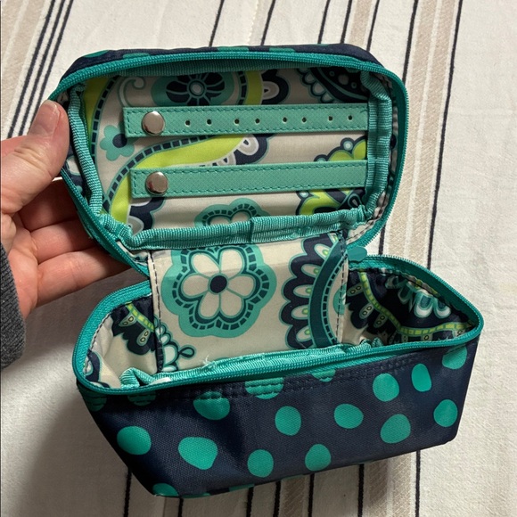 thirty-one Accessories - Thirty-One Travel Jewelry Case